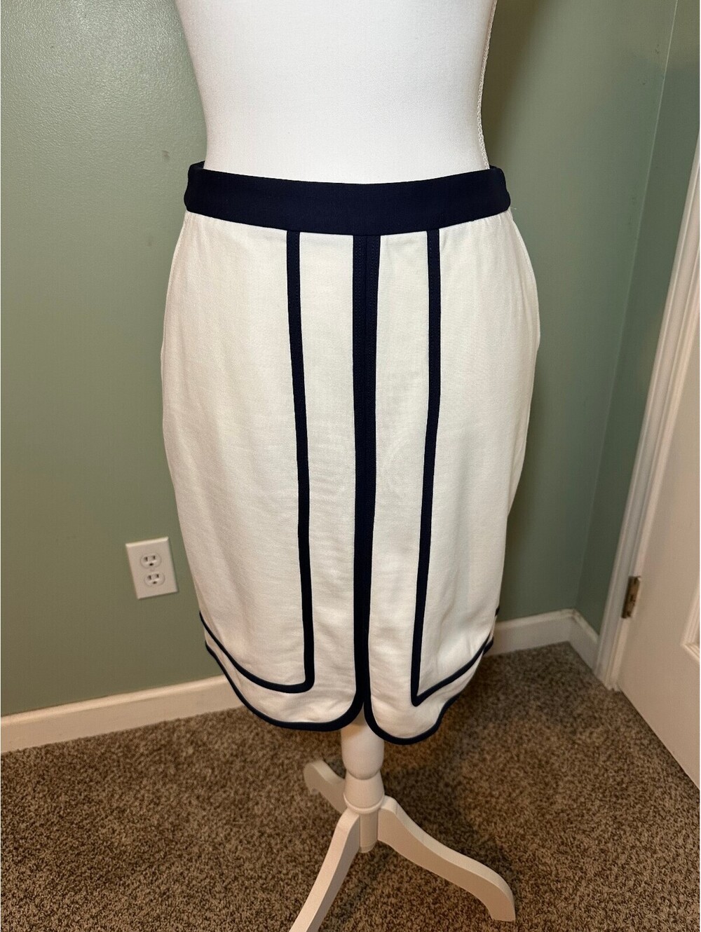 J.McLaughlin Marf Navy and white Pencil Skirt Size 2